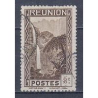 [110] Французские колонии.Реюньон 1933. Водопад.2с. Гашеная марка.