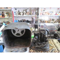 Кинопроектор завода "КИНАП" 1939 г. с кинопленкой.