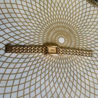 Часы наручные с браслетом РЕКОРД НЕОН ,   тикают. Состояние на скане.