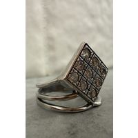 Перстень СЕРЕБРО 925 пр.  17-17.25 р-р  (18)    Распродажа коллекции!!!