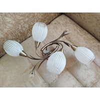 Люстра на 4 лампочки