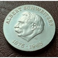 Германия - ГДР 10 марок, 1975 100 лет со дня рождения Альберта Швейцера ( 1-15-5 )
