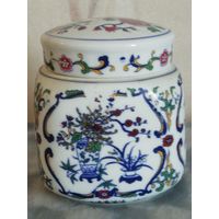 Старинная 4-гранная китайская банка для специй или сахара с крышкой. Фаянс или керамика. Ручная роспись.