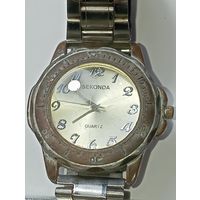 Часы кварцевые SEKONDA .