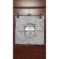 2 наволочки с совушкой, покупала в Германии. Размер 46 на 45 см. На замке. Новые, продаю только парой. Цена указана за пару.