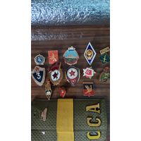 Значки,нагрудные знаки,погоны СССР.