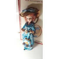 Фарфоровая кукла. В упаковке