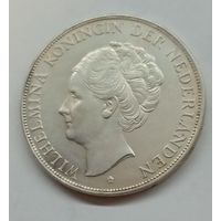 Нидерланды 2,5 гульдена 1930г серебро (состояние UNC)