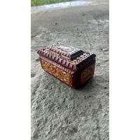 Шкатулка деревянная