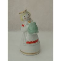 Девочка с кувшином. Рига.