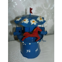 Игрушка старая музыкальная механическая Карусель. Жесть. Редкая!