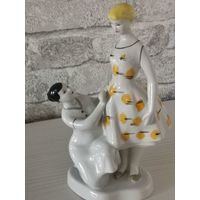 Статуэтка На примерке Полонне с 1 рубля под растоврацию