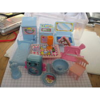 Детский игрушечный набор мебели в чемоданчике 13х10х7,5 см. Торги!