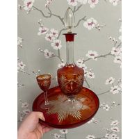 Грфин,поднос,рюмка цветной хрусталь