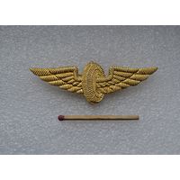 Нагрудный знак железнодорожника СССР.
