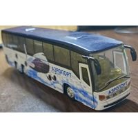 Модель автобуса Setra S415HDH в 1/64.