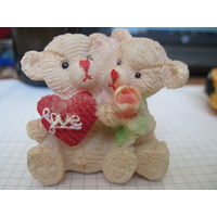 Медведи пластиковые с рубля!