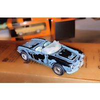 Модель в масштабе New Ray 1/43 1962 Alfa Romeo Giulietta Spider 1600cc