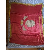 Символика пионерской комнаты, флаг, знамя, горн, барабан