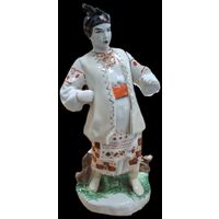 Актикварная фарфоровая фигура - Одарка Киевский ЭКХЗ - Украина. С утратами