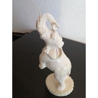 Слон -- ручная работа, слоновая кость