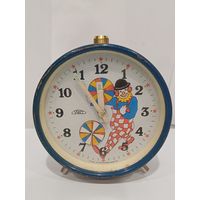 Все лоты с 1р.Редкие Клоун часы тикают