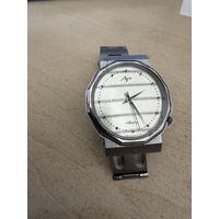 Часы Луч Кварц