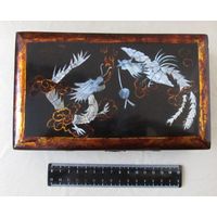 Все лоты с рубля.Старинная лаковая шкатулка Дракон и феникс,перламутр,Азия 19 в.?