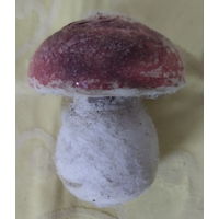 Елочная игрушка Грибок, папье-маше.