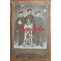 1910-е Кабинет-портрет солдаты ретро типажи студийное фото