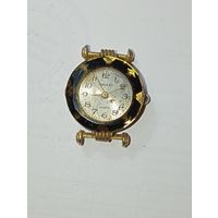 Часы Кварцевые OMAX с рубля