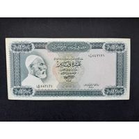 10 динаров 1972 года. Ливия. xF. Большая красивая банкнота. Распродажа.