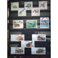 Динозавры. Набор марок.