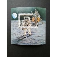 Польша 1989 Блок Mi.109А с маркой "20 лет первой пилотируемой посадке на Луну" (чистый**) Mi.3206 II А каталог 4.00 евро