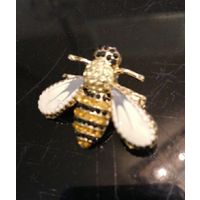 Симпатичные новые броши - муха и пчела, недорого