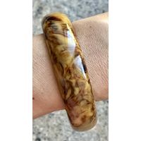 Браслет. Браслет из бакелита.