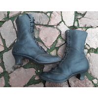 Ботинки женские, высокие,  на шнуровке, на реконструкцию по ПМВ. Пр.36 р_р.