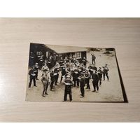 Почтовая карточка, фотография военнослужащих во время обеда, до 1917 года.