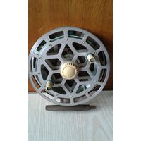 Катушка рыболовная,,КС-130'' с леской СССР