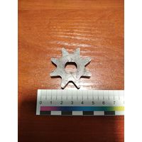 Звёздочка для электропилы 8 зубов.