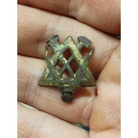 Не частая кокарда ремесленного училища РИ.с рубля