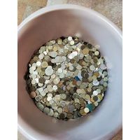 Монеты разные 10 кг