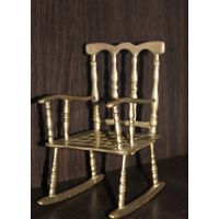 Латунное, миниатюрное, декоративное кресло-качалка.