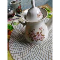 Винтажный чайник.
