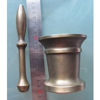 Ступка латунная с пестиком.