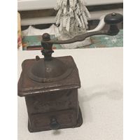 Кофемолка.довоенная Польша.