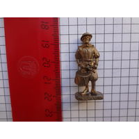 Солдатик с барабаном.