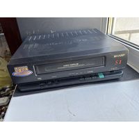Видеомагнитофон Sharp S1 VHS.