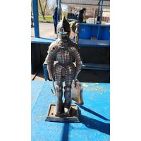 СТАТУЭТКА РЫЦАРЬ МЕТАЛЛ КАМИННЫЙ НАБОР.  Распродажа Коллекции !!! . Экспресс  Аукцион не с рубля без МПЦ и прочего 3 ДНЯ  .Много лотов в продаже .