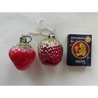 Лот елочных игрушек.
